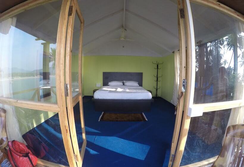 Neptune Point Hill Cottages