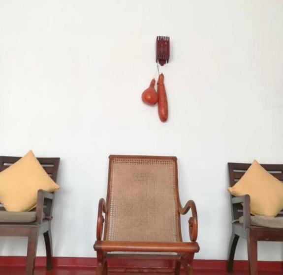 膳宿费 Avon Hikkaduwa Guest House