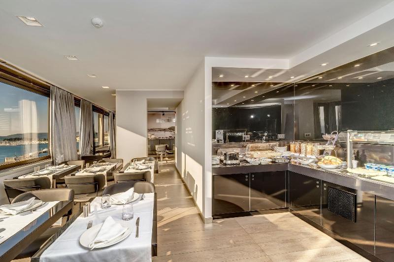 펜션 The View Luxury Rooms