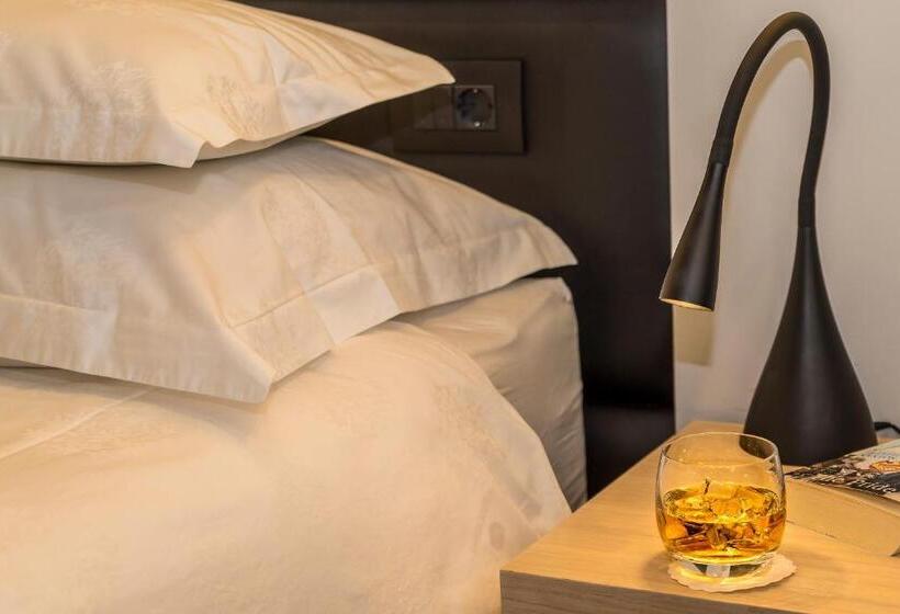 펜션 The View Luxury Rooms