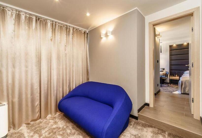 پانسیون The View Luxury Rooms