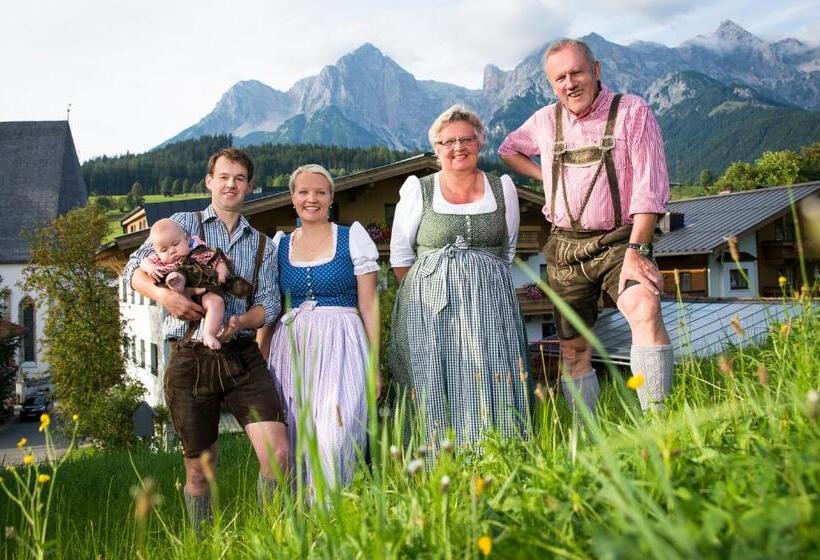 Pension Pinzgauer Hof