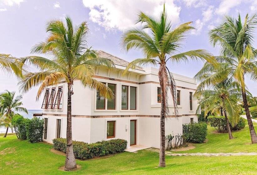 استراحتگاه Las Verandas Hotel & Villas