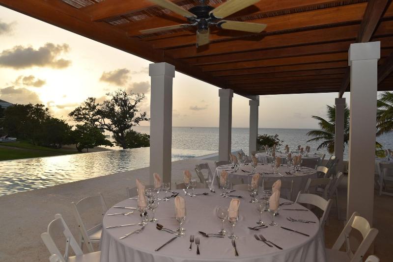 استراحتگاه Las Verandas Hotel & Villas