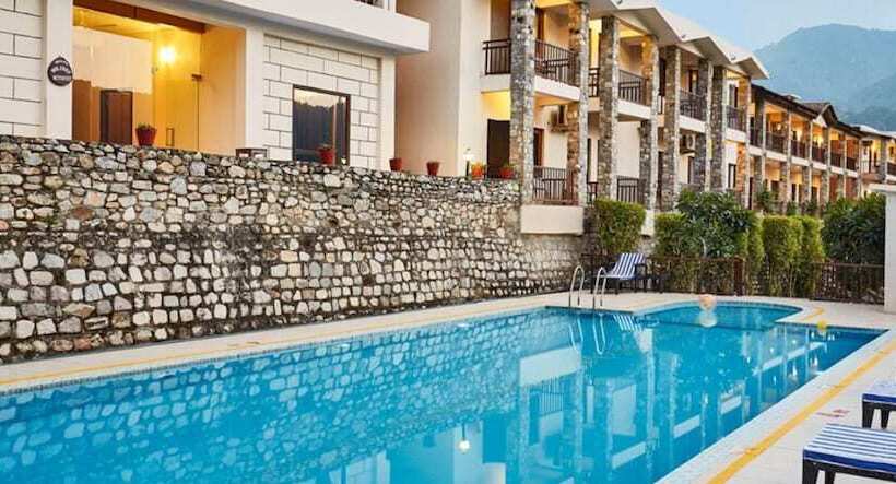 منتجع Sterling Corbett