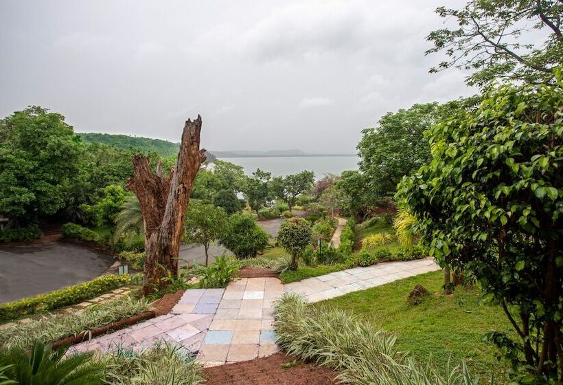 Stone Water Eco Resort