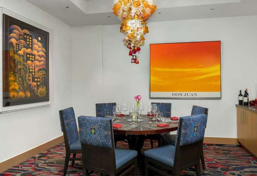 The Art Hotel Denver, Curio Collection By Hilton