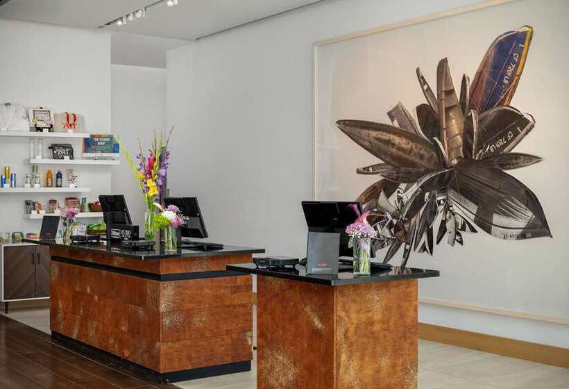 The Art Hotel Denver, Curio Collection By Hilton