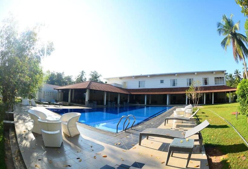 The Covanro Airport Hotel   Katunayake