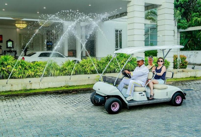 The Covanro Airport Hotel   Katunayake