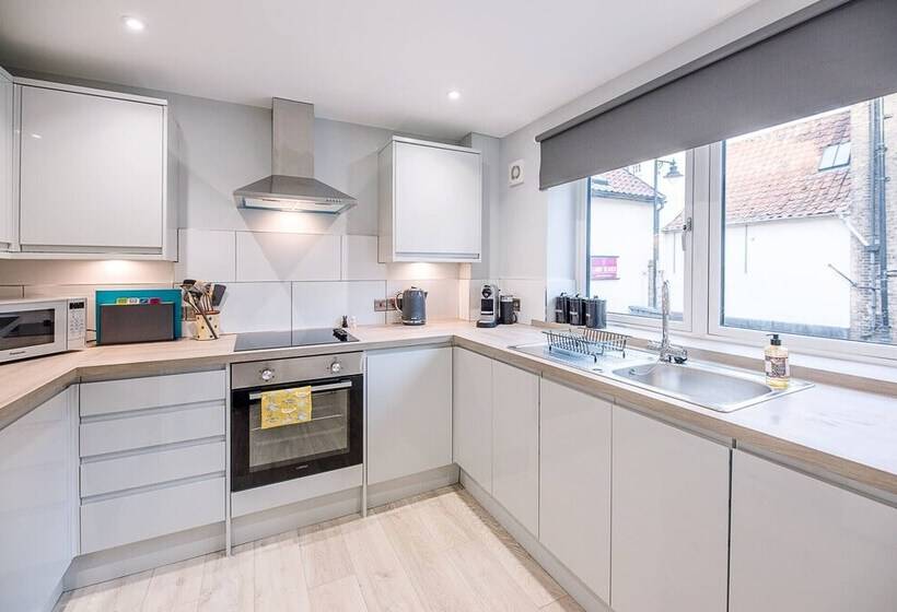 2 The Smithy, Saxmundham