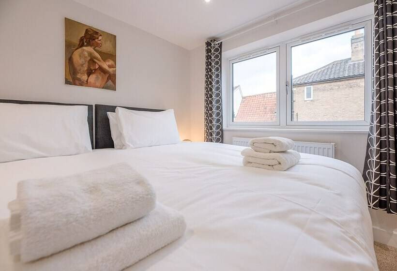 2 The Smithy, Saxmundham