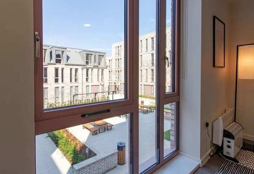 Общежитие Ensuite Rooms Students Only   Canterbury   Campus Accommodation