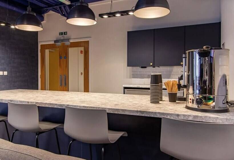 Общежитие Ensuite Rooms Students Only   Canterbury   Campus Accommodation