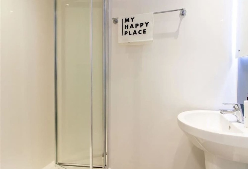 Общежитие Ensuite Rooms Students Only   Canterbury   Campus Accommodation