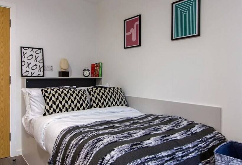 Общежитие Ensuite Rooms Students Only   Canterbury   Campus Accommodation