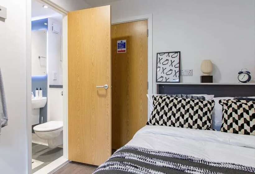 Общежитие Ensuite Rooms Students Only   Canterbury   Campus Accommodation