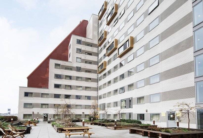 Albergue Vibrant Rooms For Students Only   London