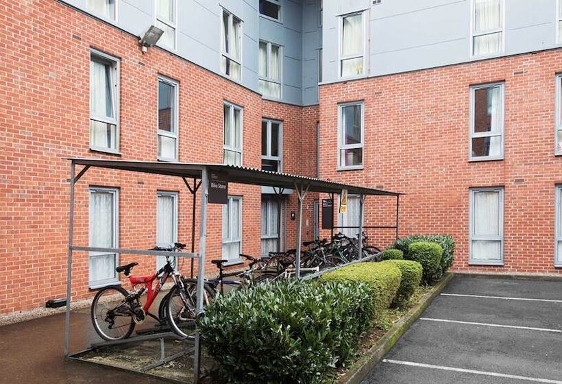 호스텔 Vibrant Rooms Students Only   Coventry