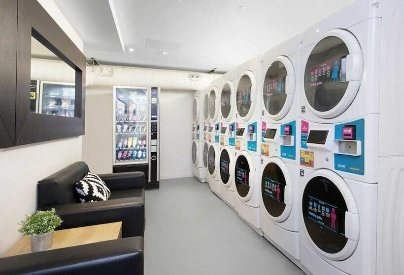 호스텔 Vibrant Rooms Students Only   Coventry