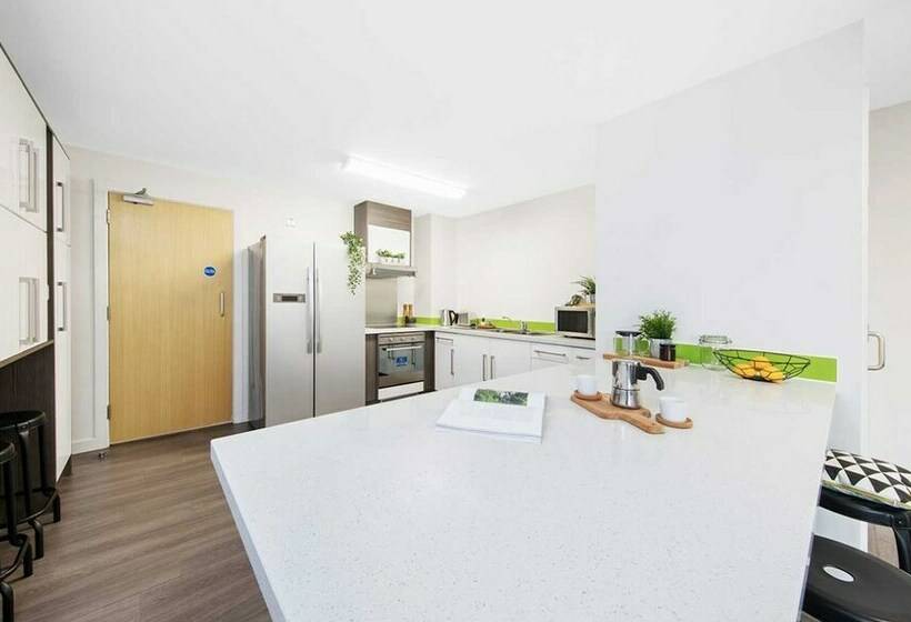 호스텔 Vibrant Rooms Students Only   Coventry