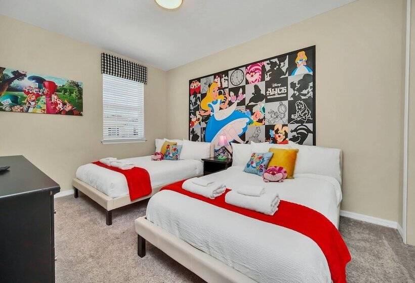Avenger S, Frozen And Alice In Wonderland Themed Rooms! Private Pool And Modern Decor!