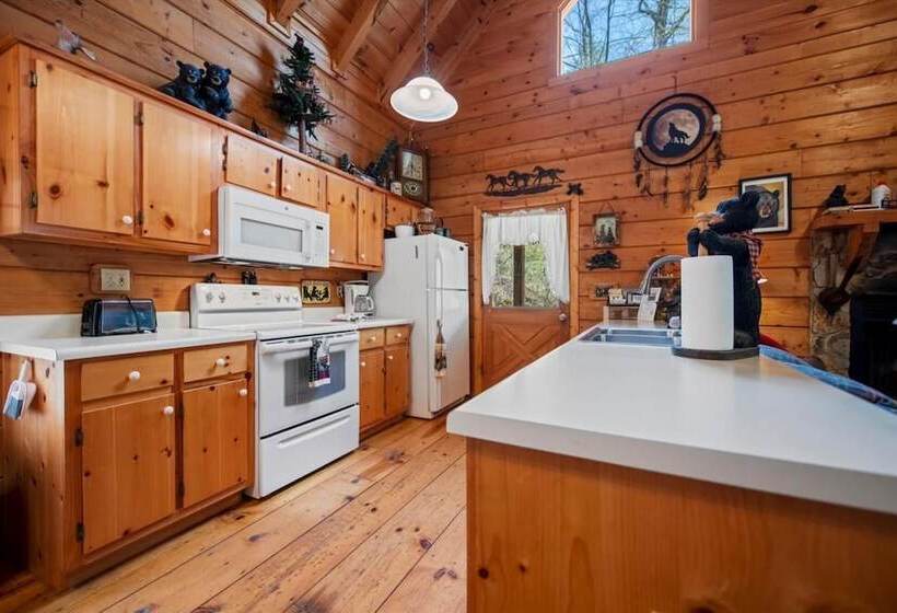 Bear Necessities Cozy Cabin Beside Briar Creek Fire Pit Wifi And Pet Friendly