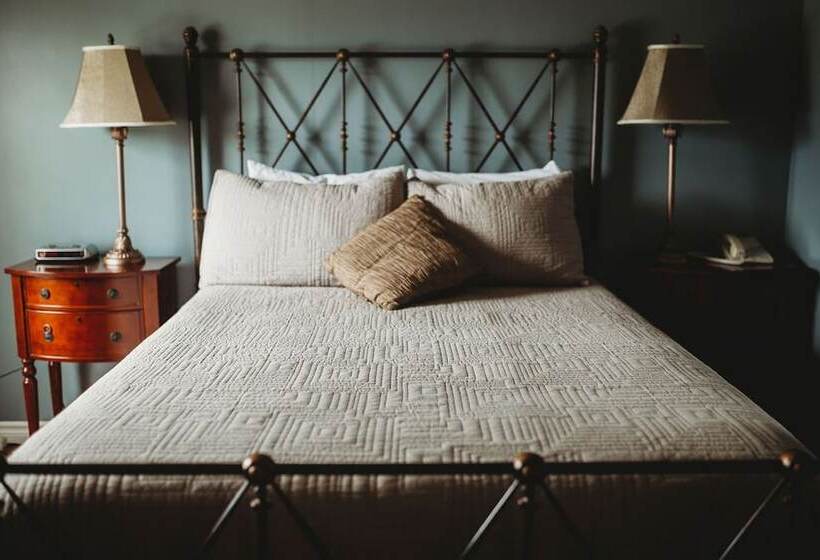 مبيت وإفطار Carriage House Inn Four And A Half Stars