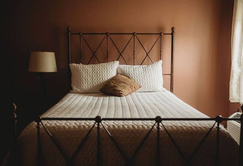 Bed and Breakfast Carriage House Inn Four And A Half Stars