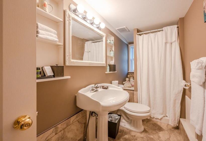 민박 Munson Mountain Estates