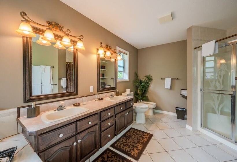 민박 Munson Mountain Estates