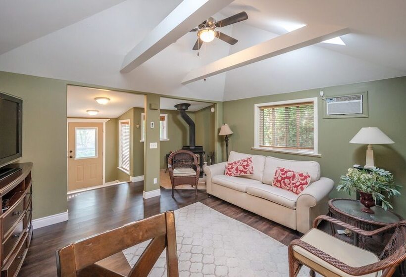 민박 Munson Mountain Estates