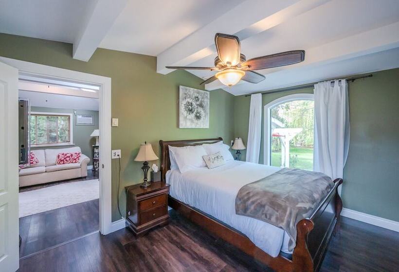 민박 Munson Mountain Estates