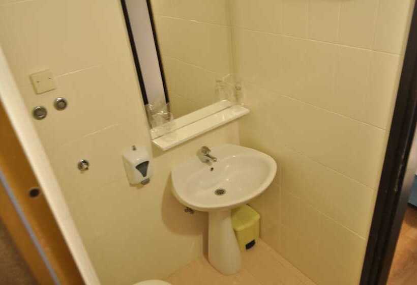 住宿加早餐 Pula Center Rooms