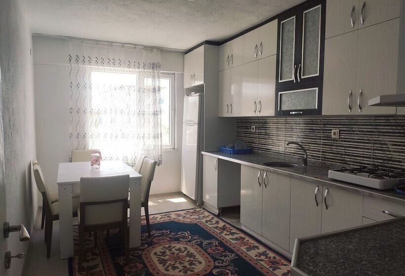 Beyaz Adalar Atlihan Apart Otel