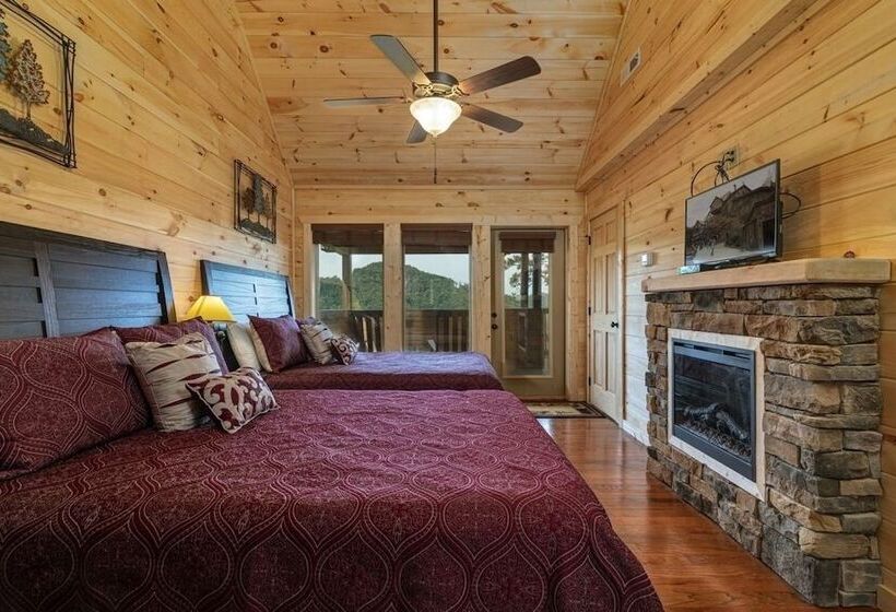 Big Bear Retreat   4 Bedrooms, 4.5 Baths, Sleeps 12 4 Cabin By Redawning
