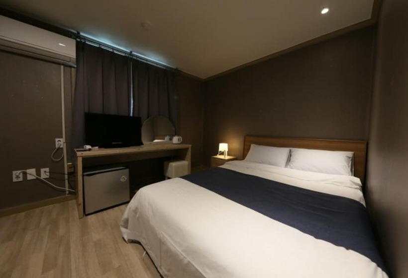 Boryeong Renaissance Pension Stay