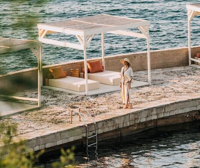 Brown Beach Chalkida Kosher Resort, A Member Of Brown Hotels