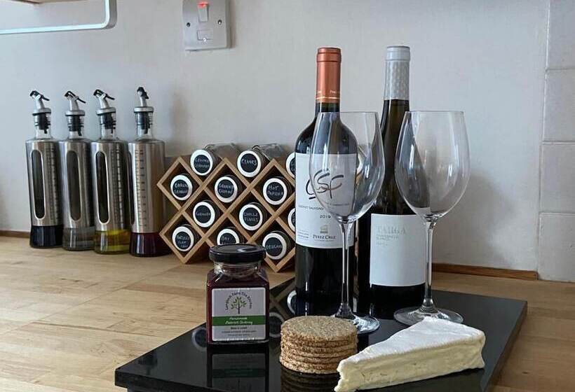 Charming Barn Conversion On Private Estate