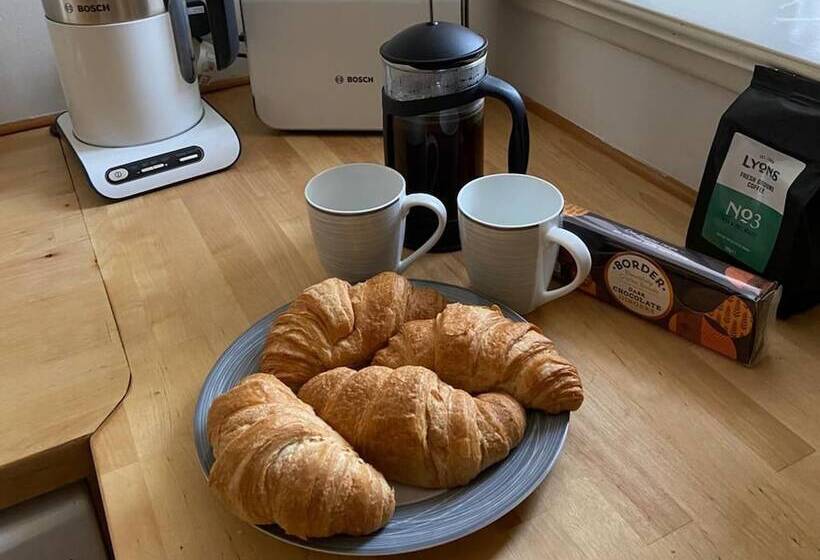 Charming Barn Conversion On Private Estate