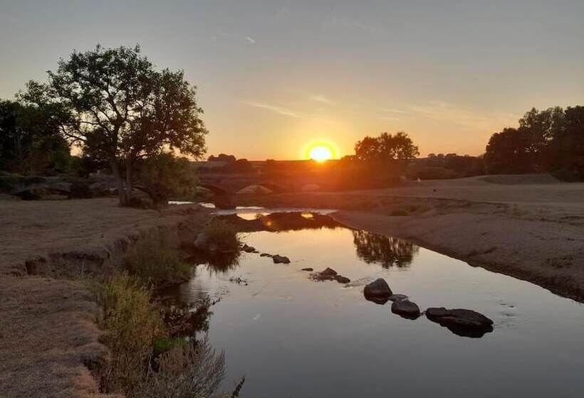 Charming Gnome Cottage, In Devon Near Sidmouth