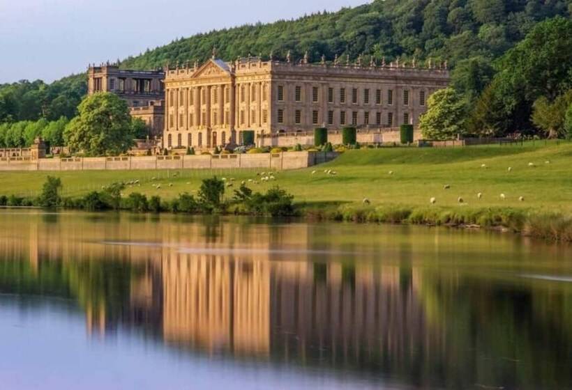 Cosy & Spacious Cottage In Scenic Village With Pub