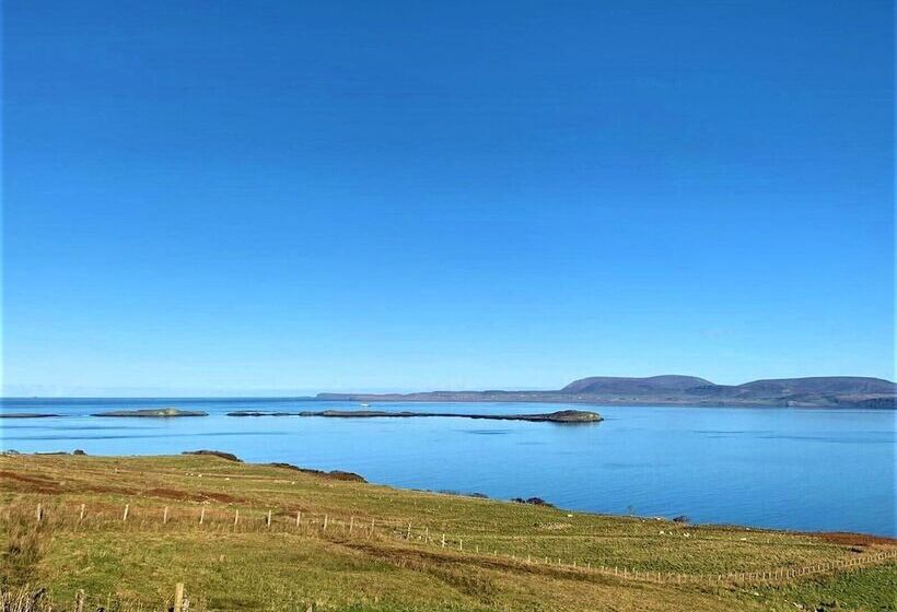 Croft 7 Geary Self Catering Studio