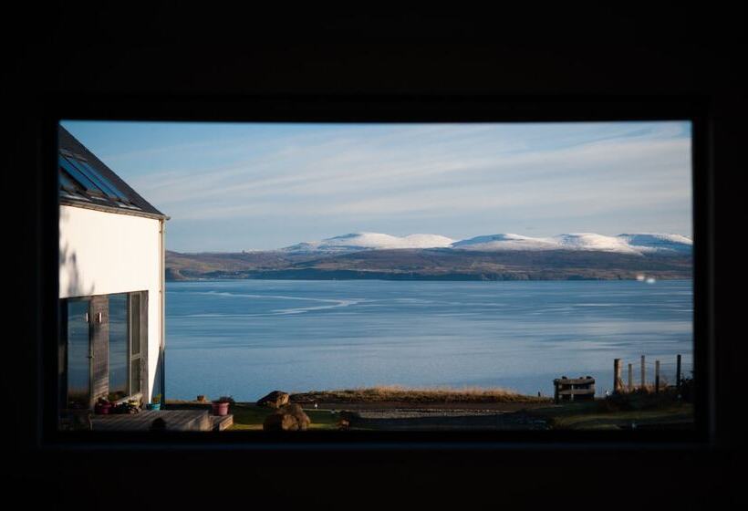 Croft 7 Geary Self Catering Studio