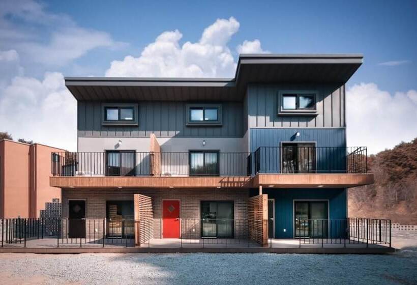 Gangneung Nine One Dog Pension