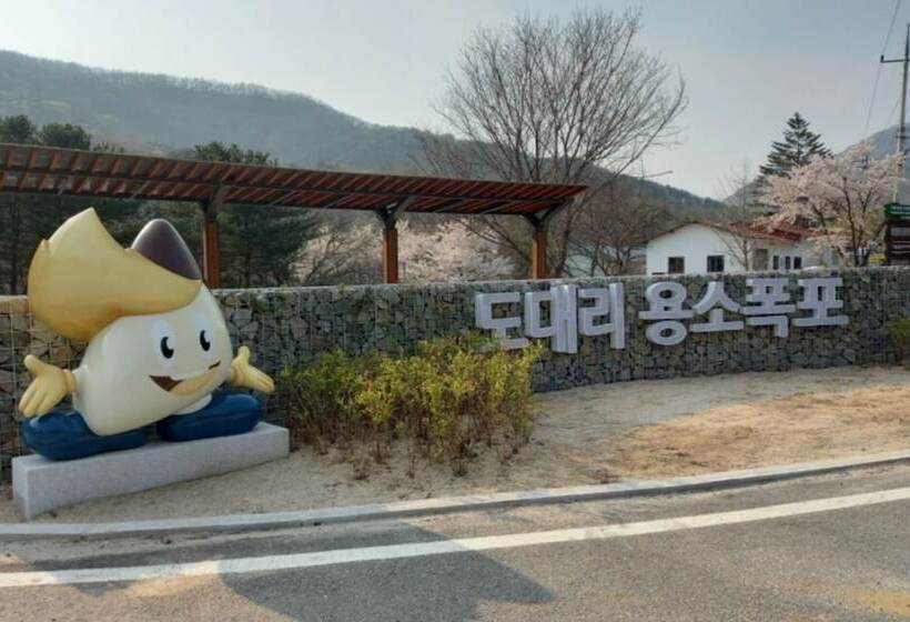 Gapyeong Fore House Pension