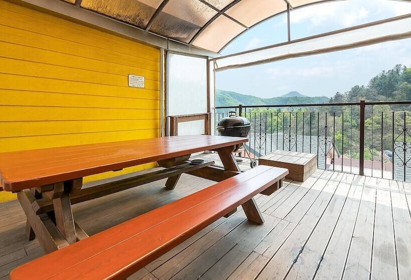 Gapyeong Maronie Spa Pension