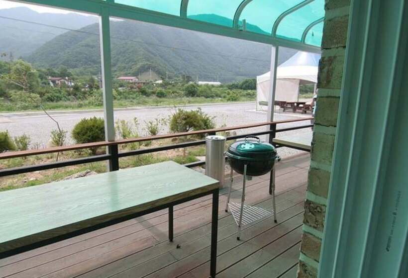 Gapyeong Sagyejeol Pension