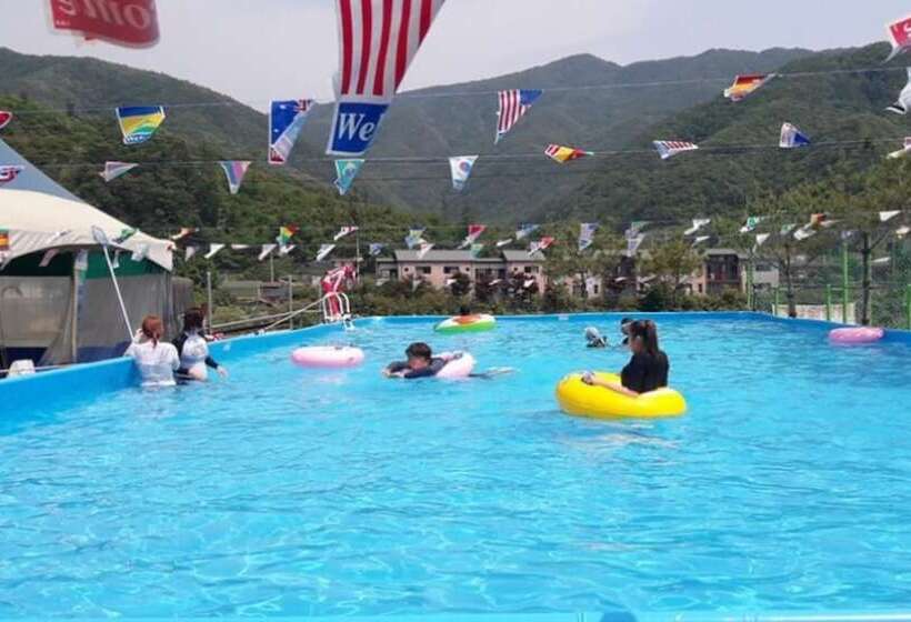 Gapyeong Sagyejeol Pension