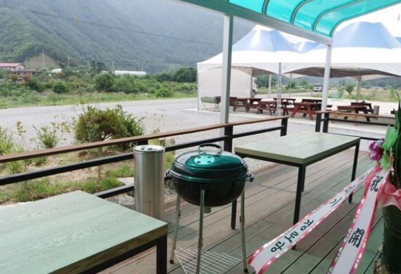 Gapyeong Sagyejeol Pension
